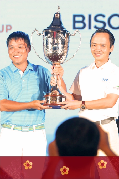 Cup golf kim loại